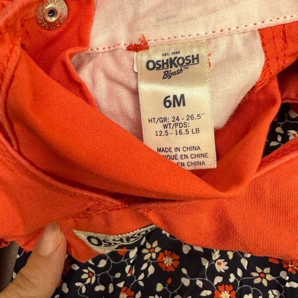 OshKosh b'gosh overalls and long sleeve onesie sz 6 mth - Picture 5 of 5